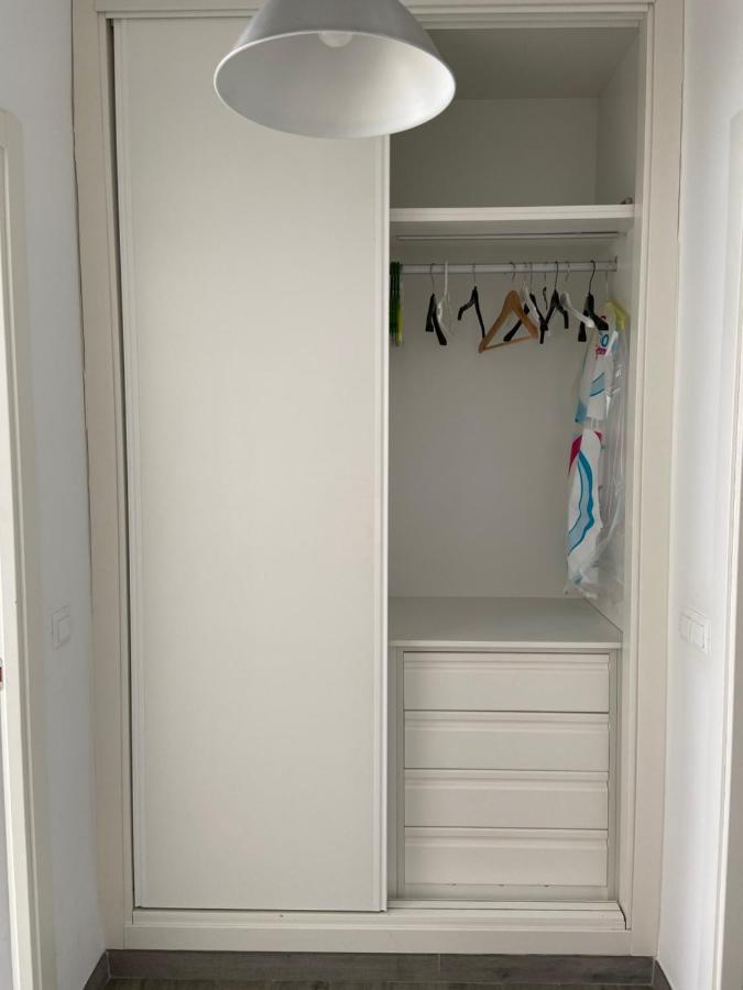 Mediterranean Suite First Line Beach Costa Del Sol ฟูเอนฮิโรลา ภายนอก รูปภาพ