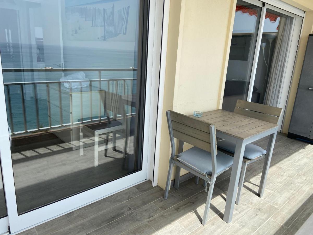 Mediterranean Suite First Line Beach Costa Del Sol ฟูเอนฮิโรลา ภายนอก รูปภาพ